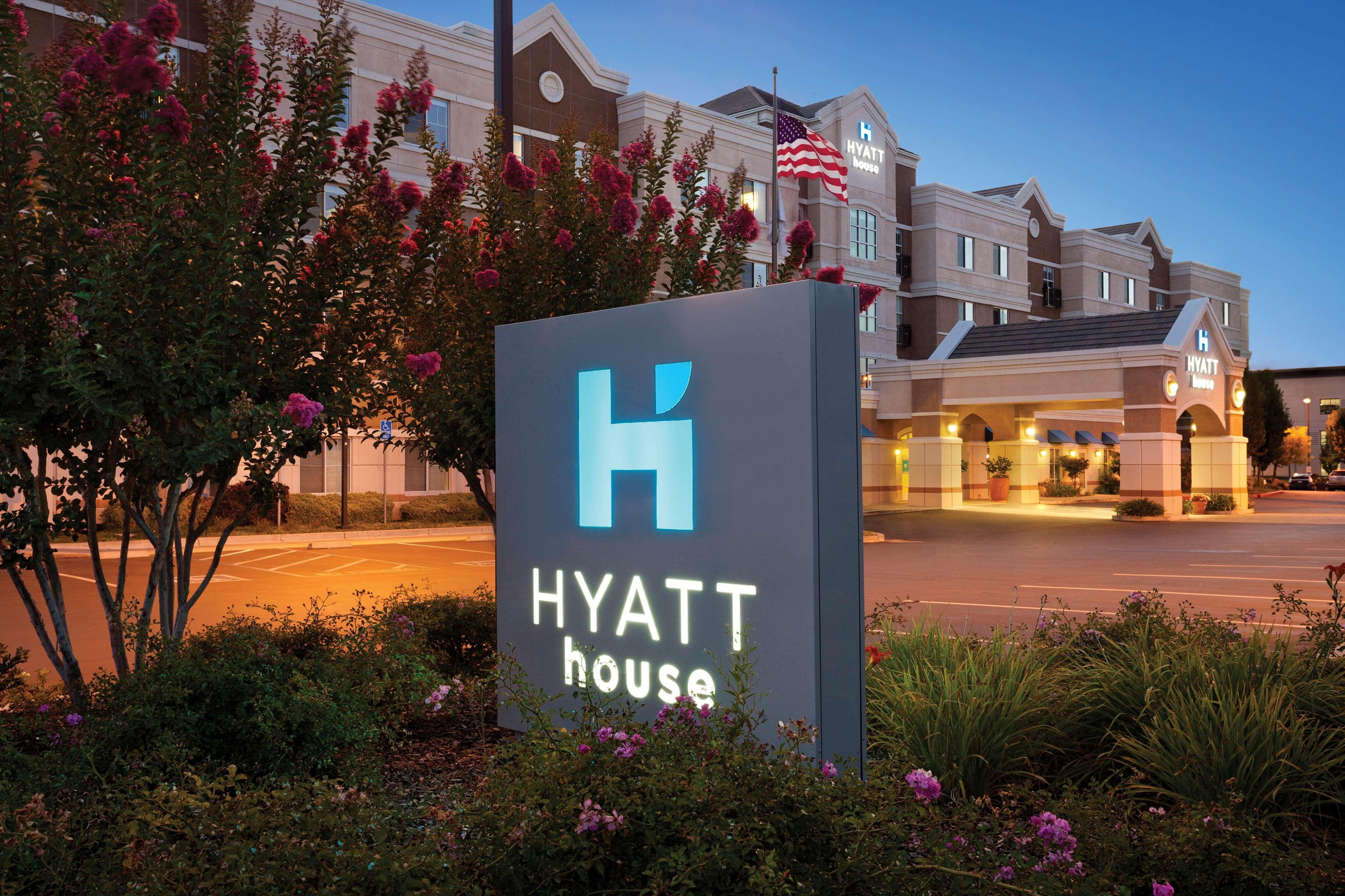 فندق Hyatt House بليسانت هيل المظهر الخارجي الصورة